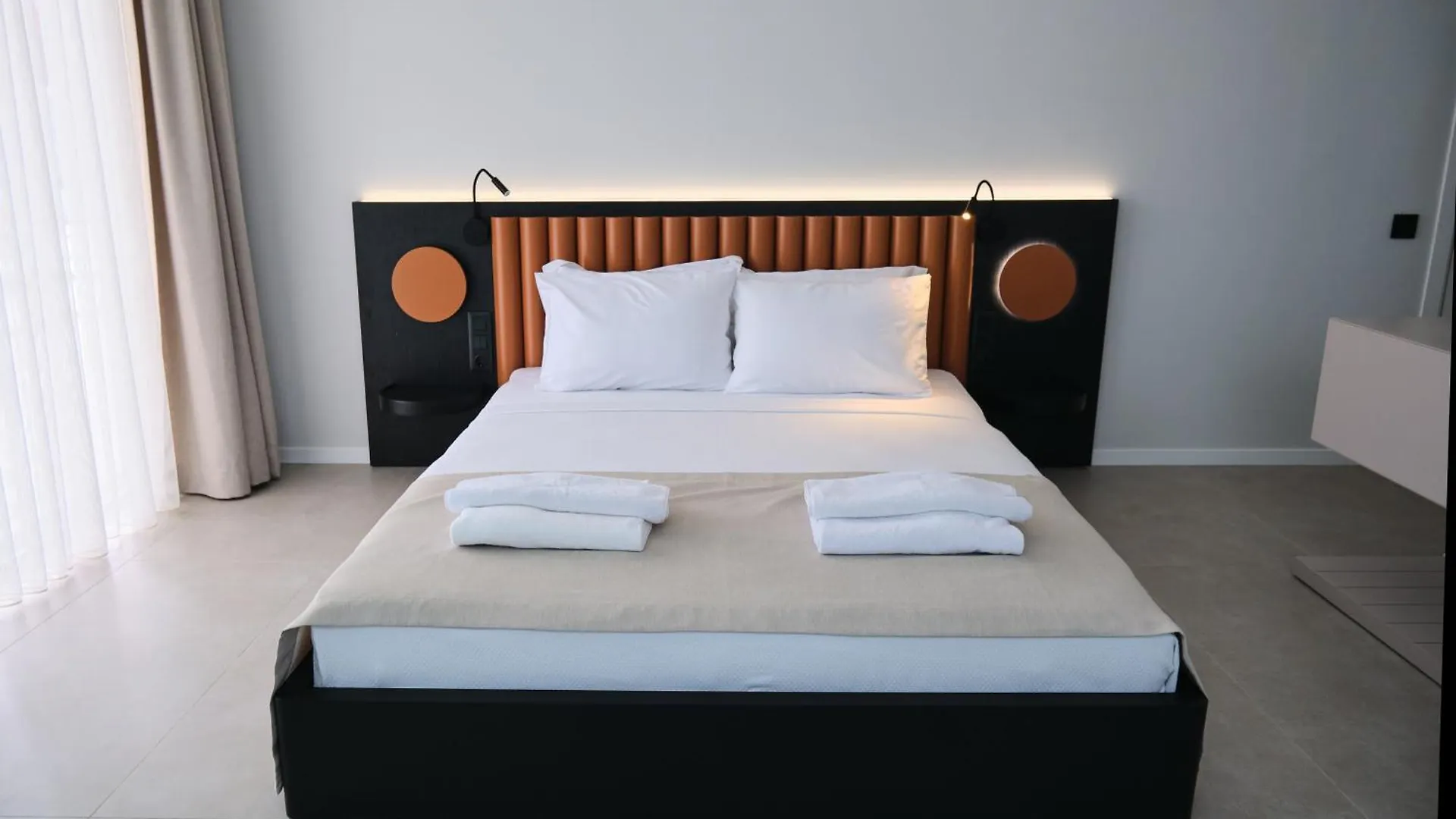 Ashta Suites / Color Block Fethiye