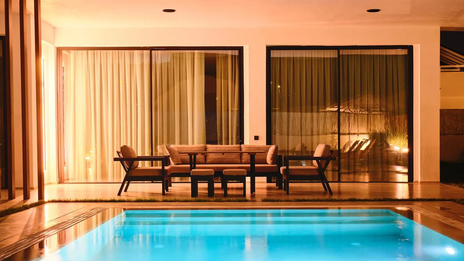 Ashta Suites / Color Block فتحية تركيا